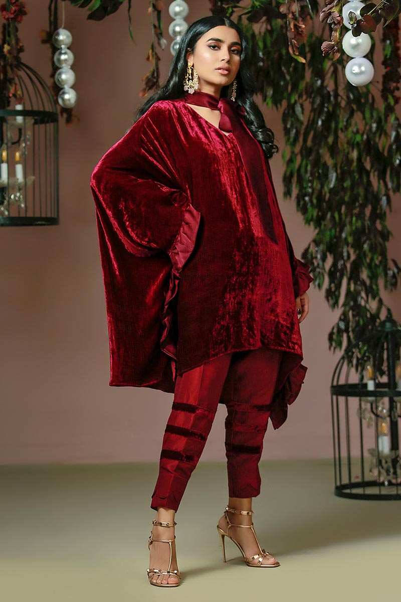Ansab Jahangir | Bow Velvet Edit | FLUTTER DREAM - House Of Hania