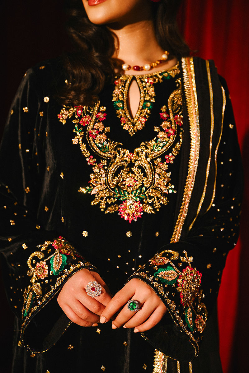 Ansab Jahangir | So Hot Luxury Velvets | Derya - House Of Hania