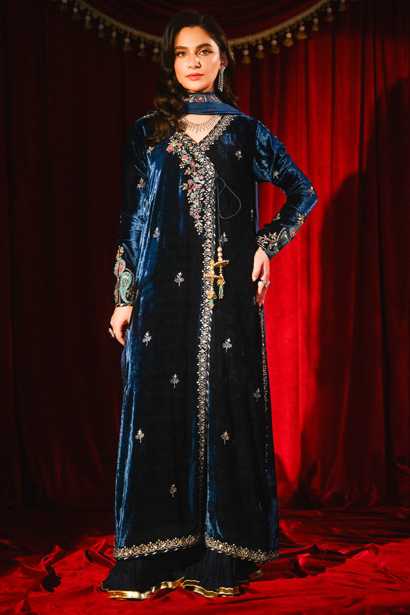 Ansab Jahangir | So Hot Luxury Velvets | Farah - House Of Hania