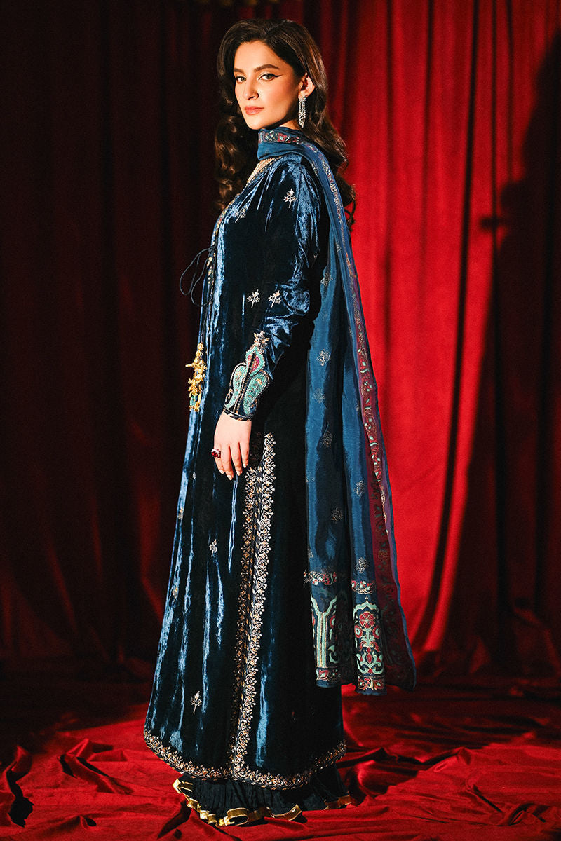Ansab Jahangir | So Hot Luxury Velvets | Farah - House Of Hania