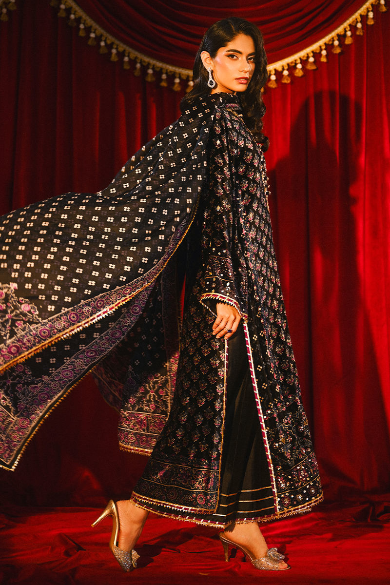 Ansab Jahangir | So Hot Luxury Velvets | Melek - House Of Hania