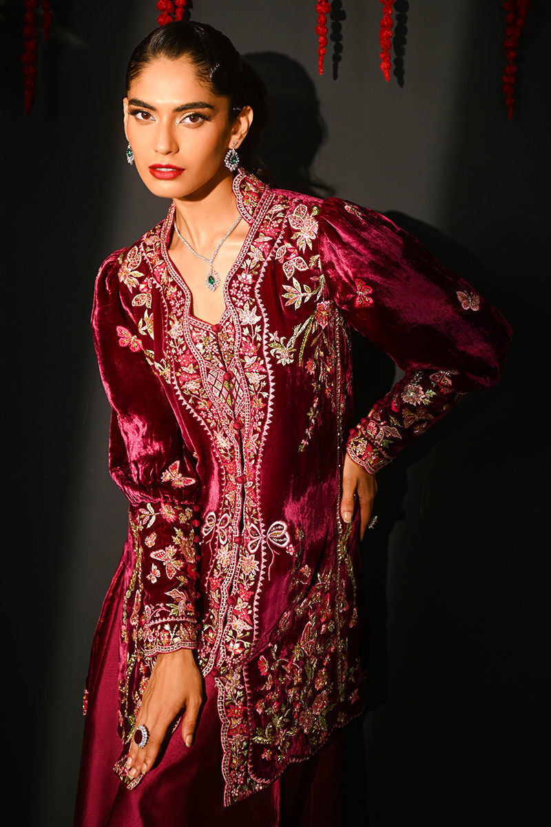 Ansab Jahangir | So Hot Luxury Velvets | Safina - House Of Hania