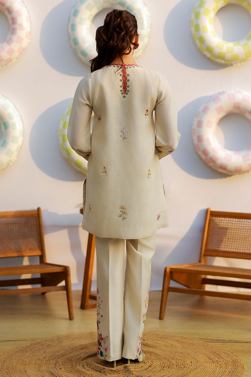 Ansab Jahangir | The Girls Eid Luxury Pret 26 | Shortcake - House Of Hania