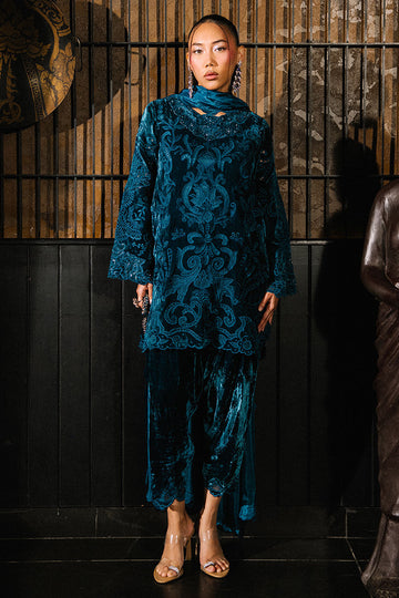 Ansab Jahangir | The Velvet Dynasty | Mizu - House Of Hania