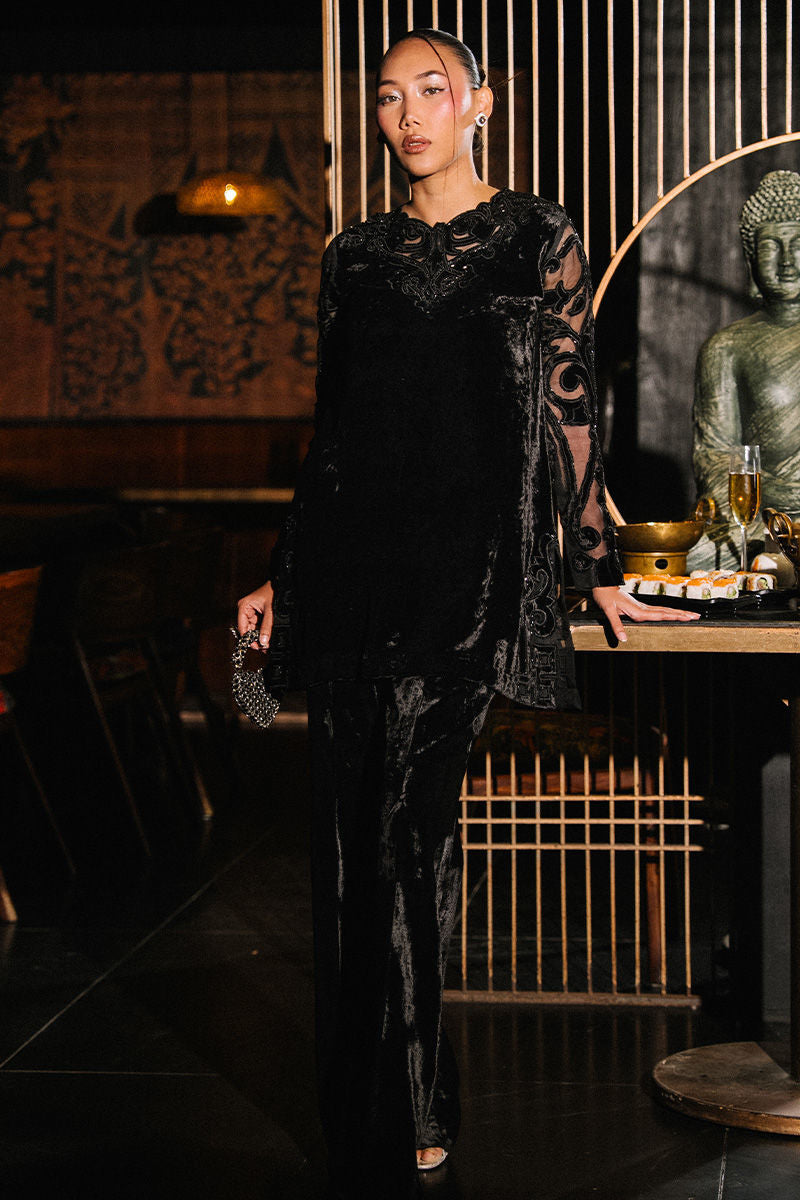 Ansab Jahangir | The Velvet Dynasty | Nira - House Of Hania