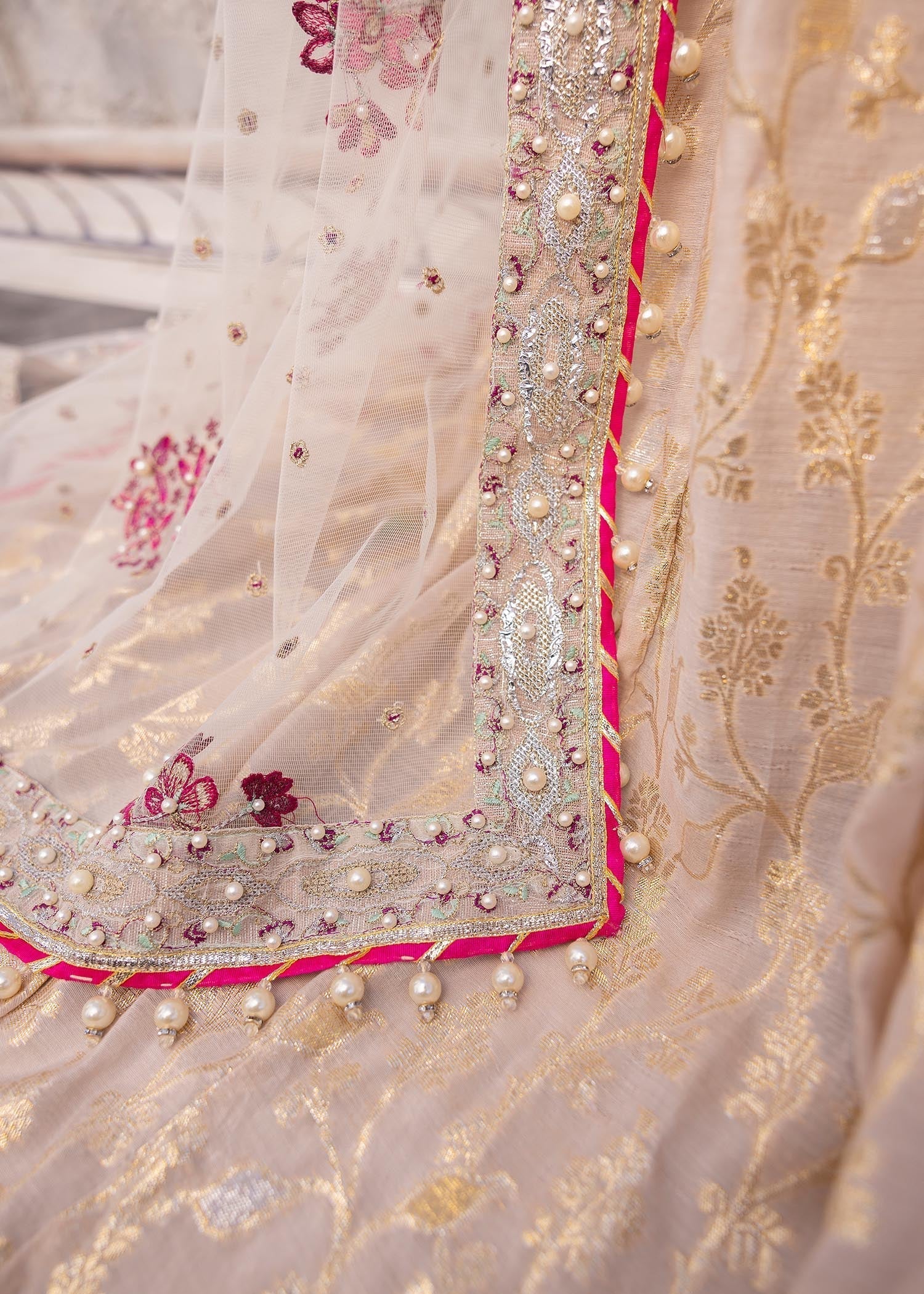 Aroosh - House Of Hania