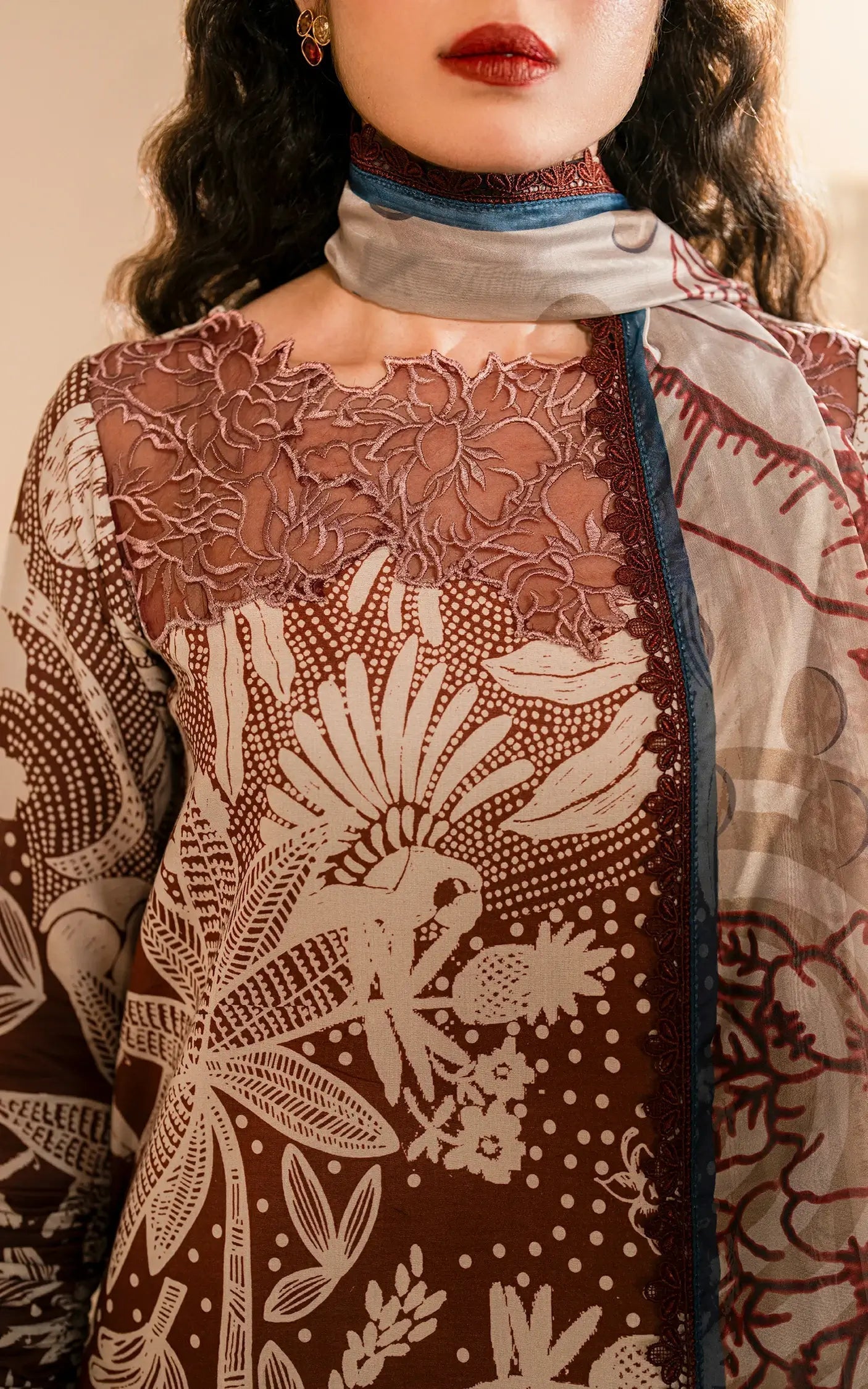 Asifa and Nabeel | Meraki Vintage 25 | Darcheeni (MVL25-07) - House Of Hania