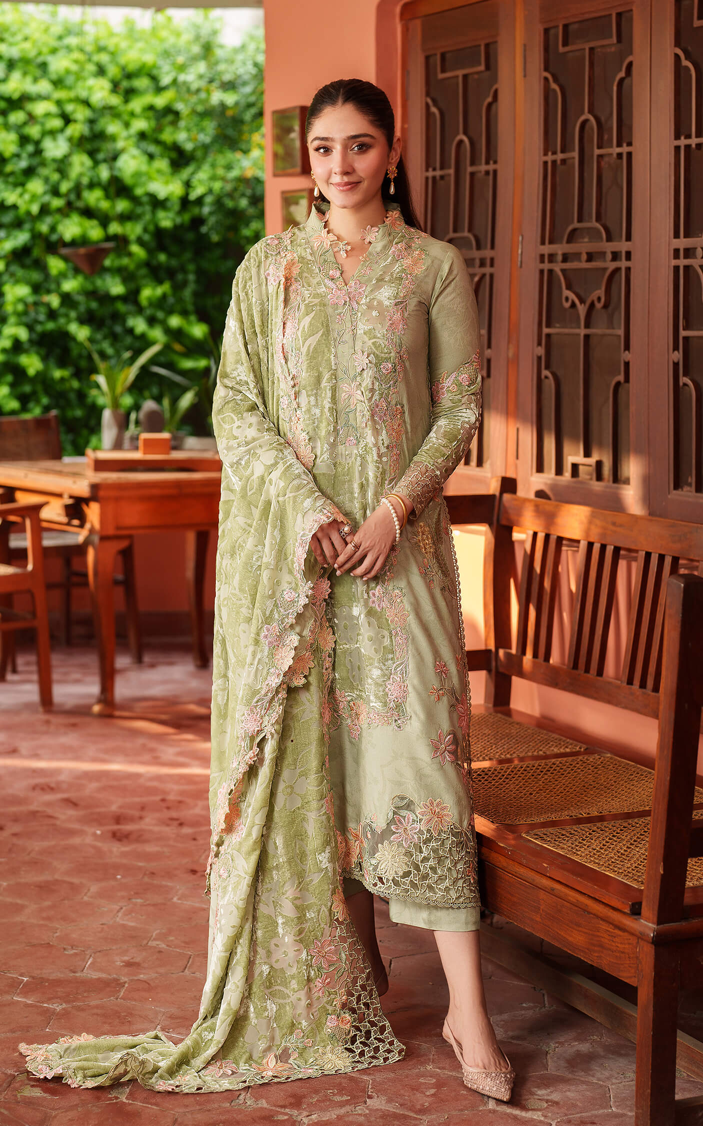 Asifa and Nabeel | Pashmina Luxe 25 | Noir LWC25-04 - House Of Hania