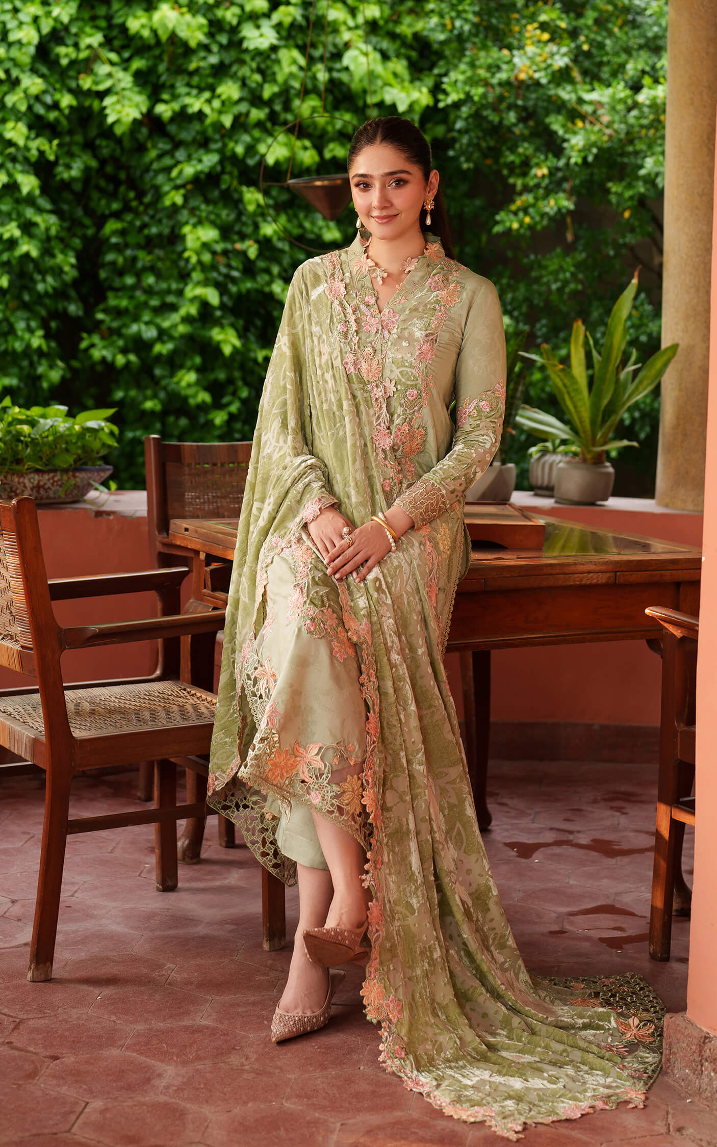 Asifa and Nabeel | Pashmina Luxe 25 | Noir LWC25-04 - House Of Hania