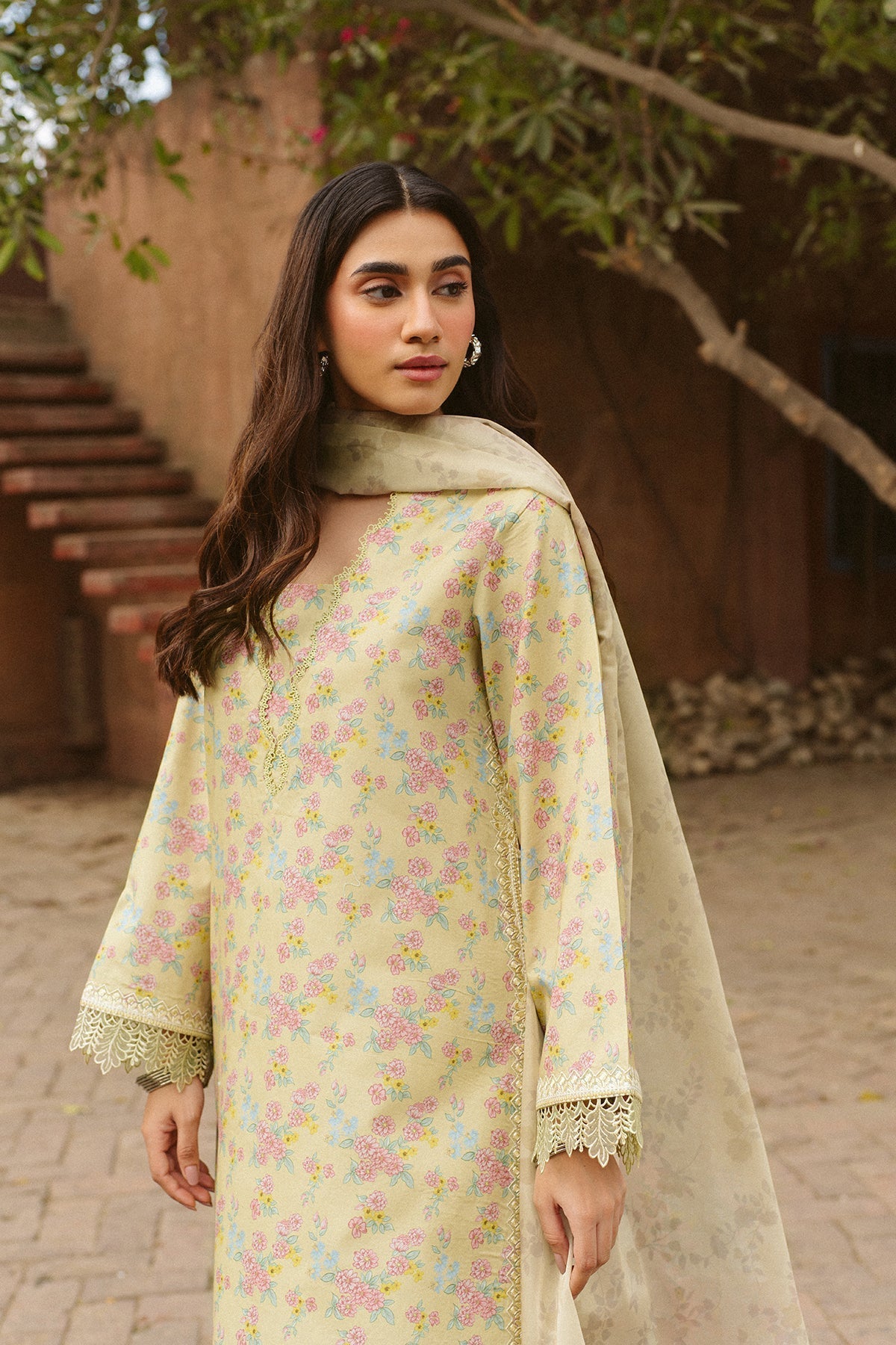Ayzel | The Bare Minimum | Orla - House Of Hania