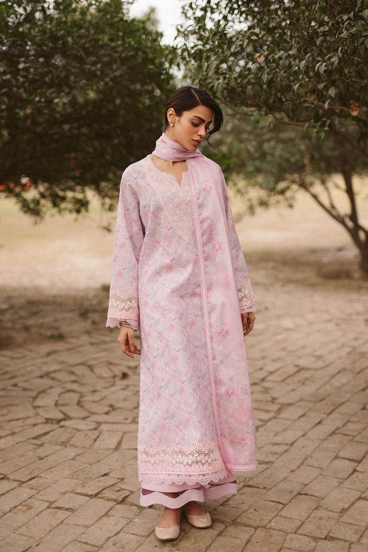 Ayzel | The Bare Minimum | Selis - House Of Hania