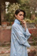 Ayzel | The Bare Minimum | Vezia - House Of Hania