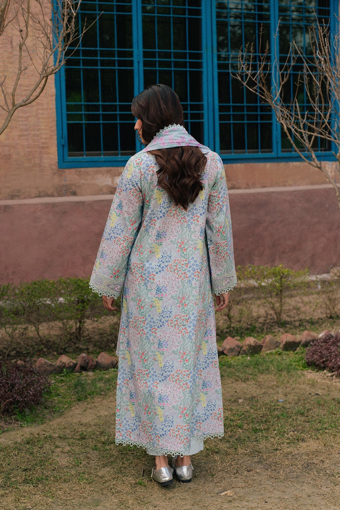 Ayzel | The Bare Minimum | Vivezza - House Of Hania