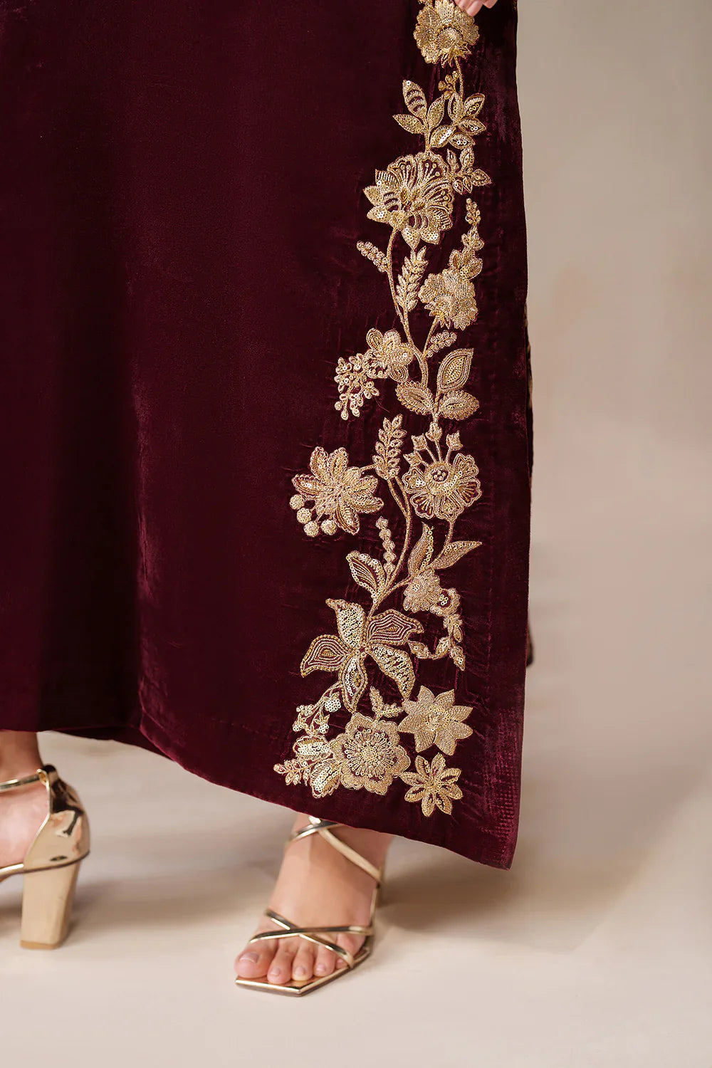 Baroque | EMBROIDERED VELVET | PR-1201 - House Of Hania