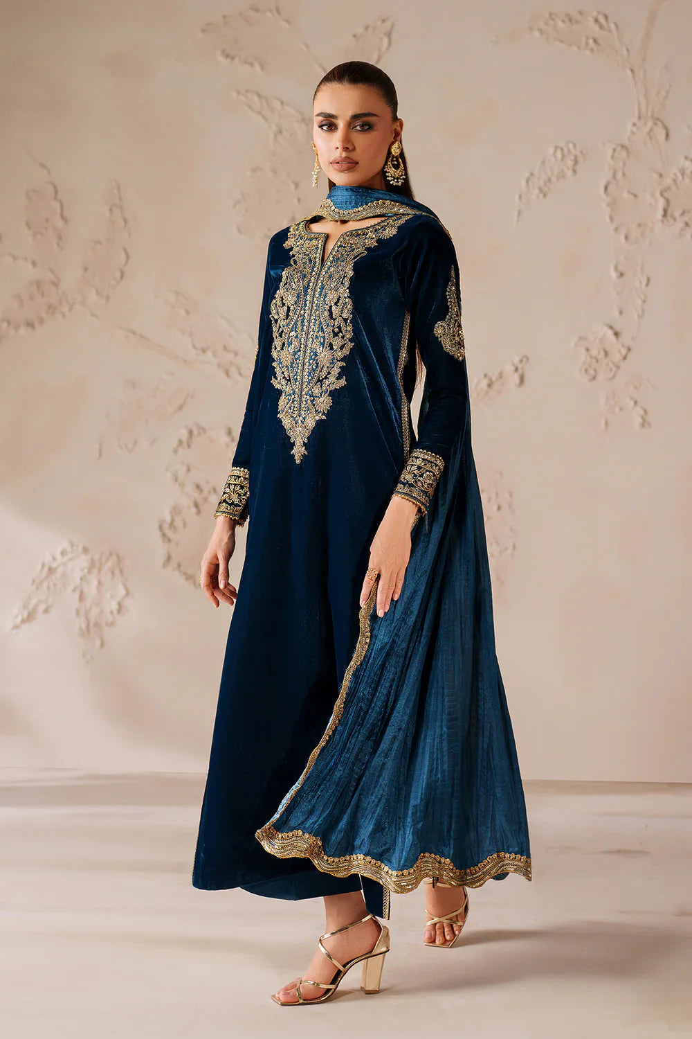 Baroque | EMBROIDERED VELVET | PR-1206 - House Of Hania