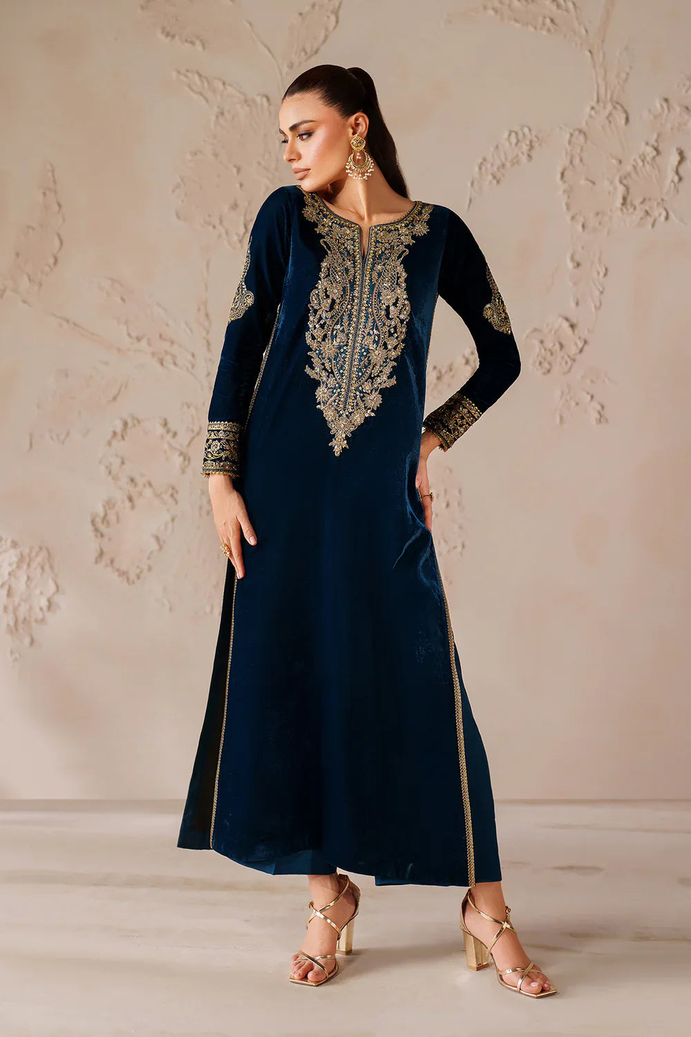 Baroque | EMBROIDERED VELVET | PR-1206 - House Of Hania