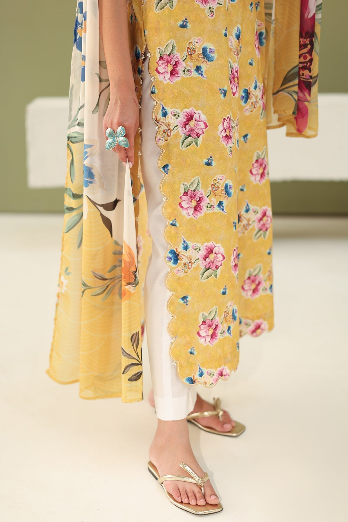 Baroque | Eid Printique | EMBROIDERED PRINTED LAWN UF-4182 - House Of Hania