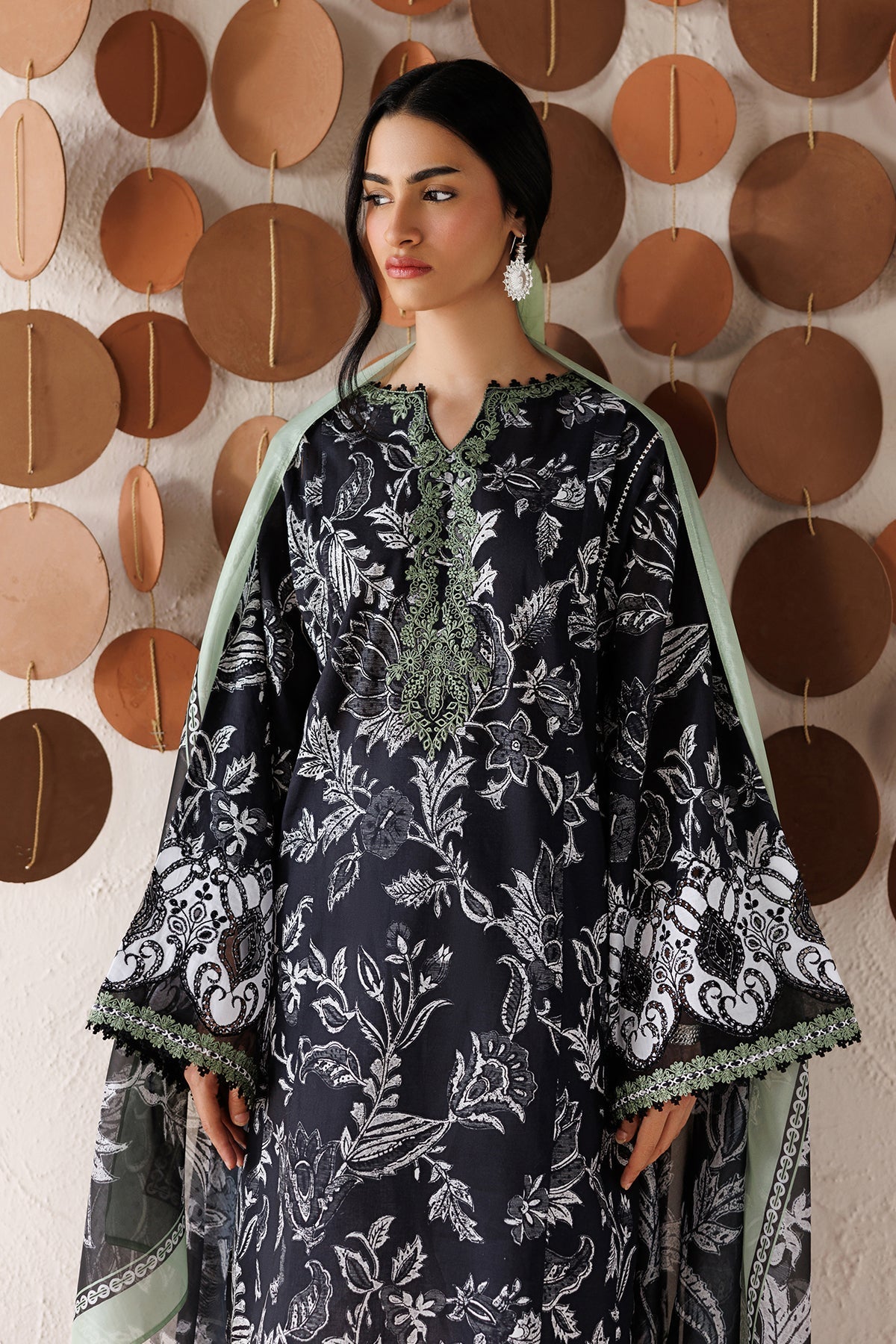 Organza Suit (3-Piece) by Baroque – SF-4515, Photo 5