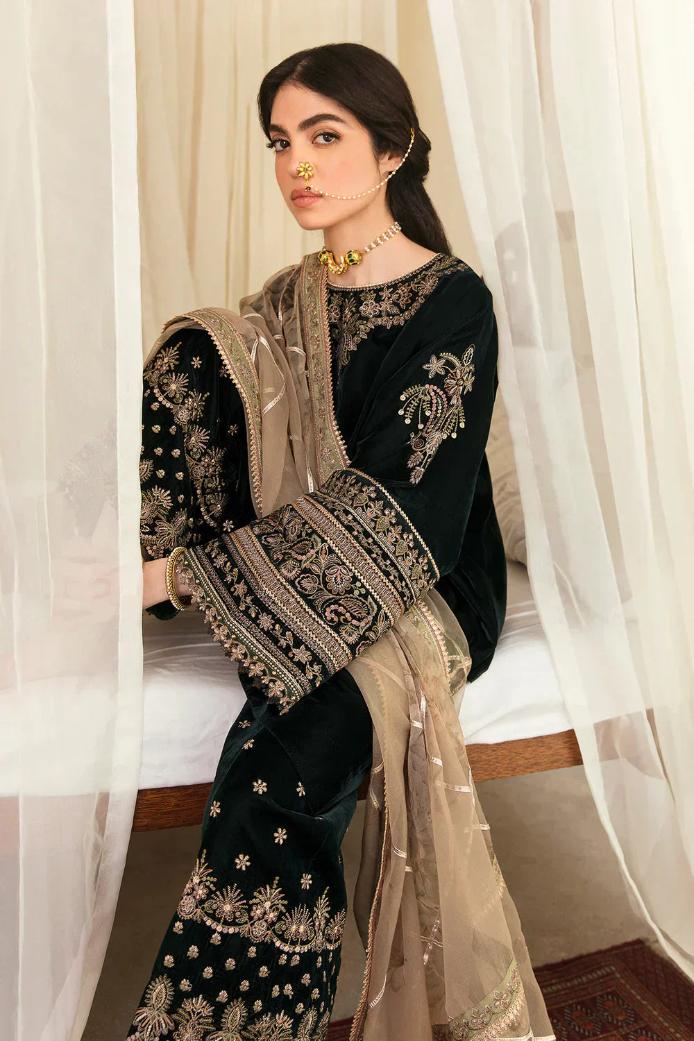 Baroque | Jahanara Luxury Velvet 23 | UF-249 - House Of Hania
