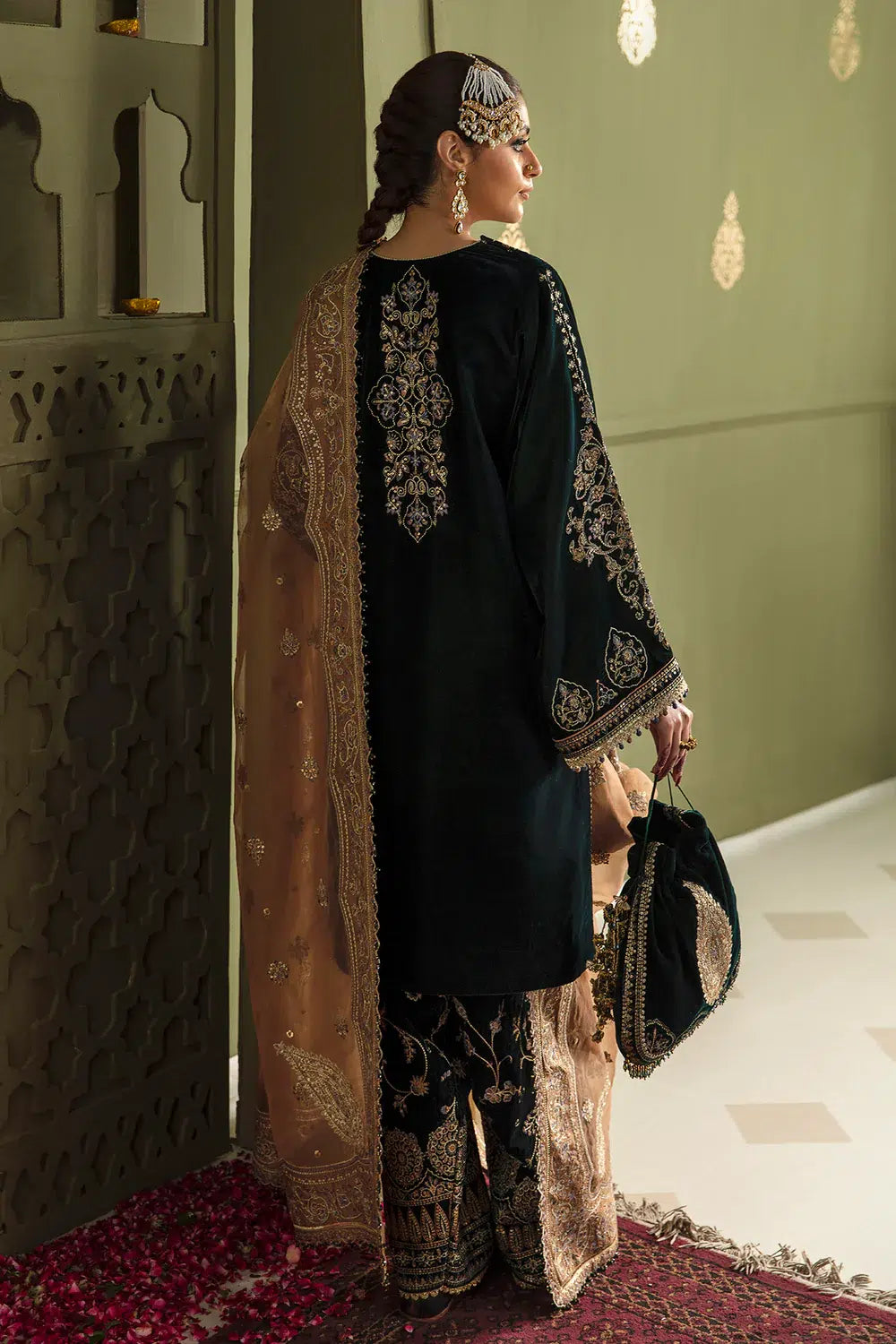 Baroque | Jahanara Luxury Velvet 23 | UF-464 - House Of Hania