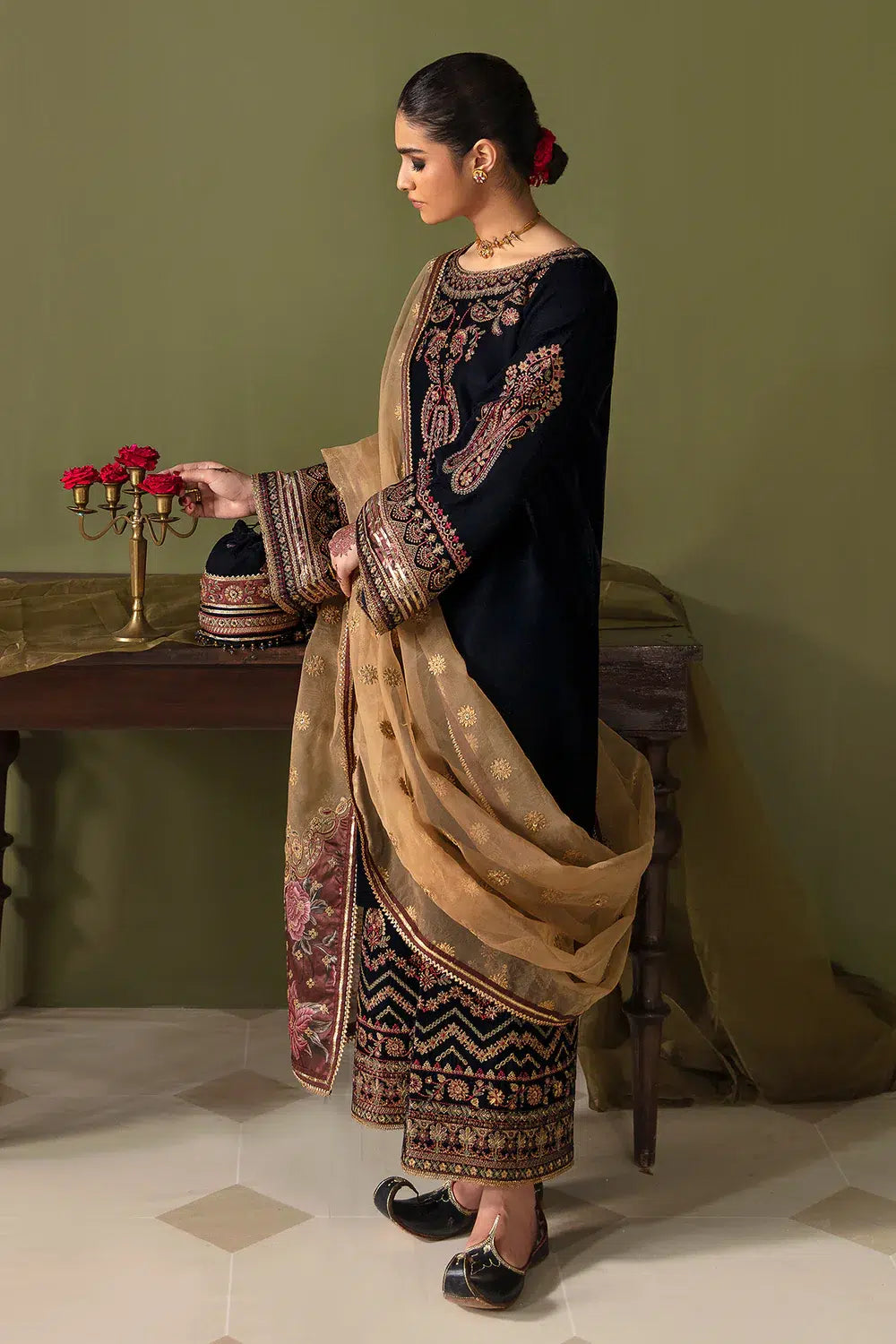 Baroque | Jahanara Luxury Velvet 23 | UF-469 - House Of Hania