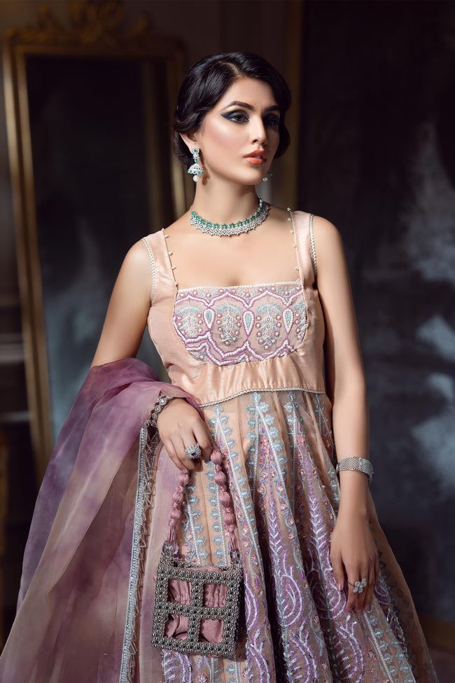Bella - House Of Hania
