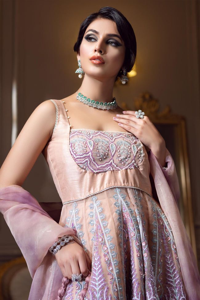 Bella - House Of Hania