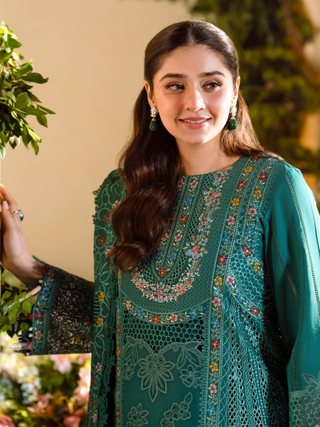 Bin Ilyas | Freesia Embroidered Lawn 25 | 102 - A - House Of Hania