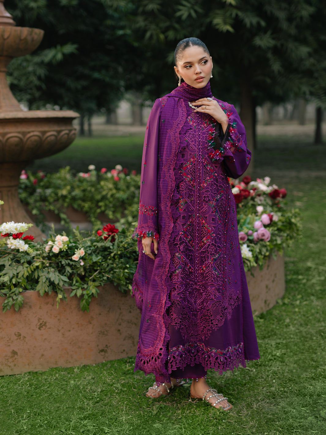 Bin Ilyas | Freesia Embroidered Lawn 25 | 105 - B - House Of Hania