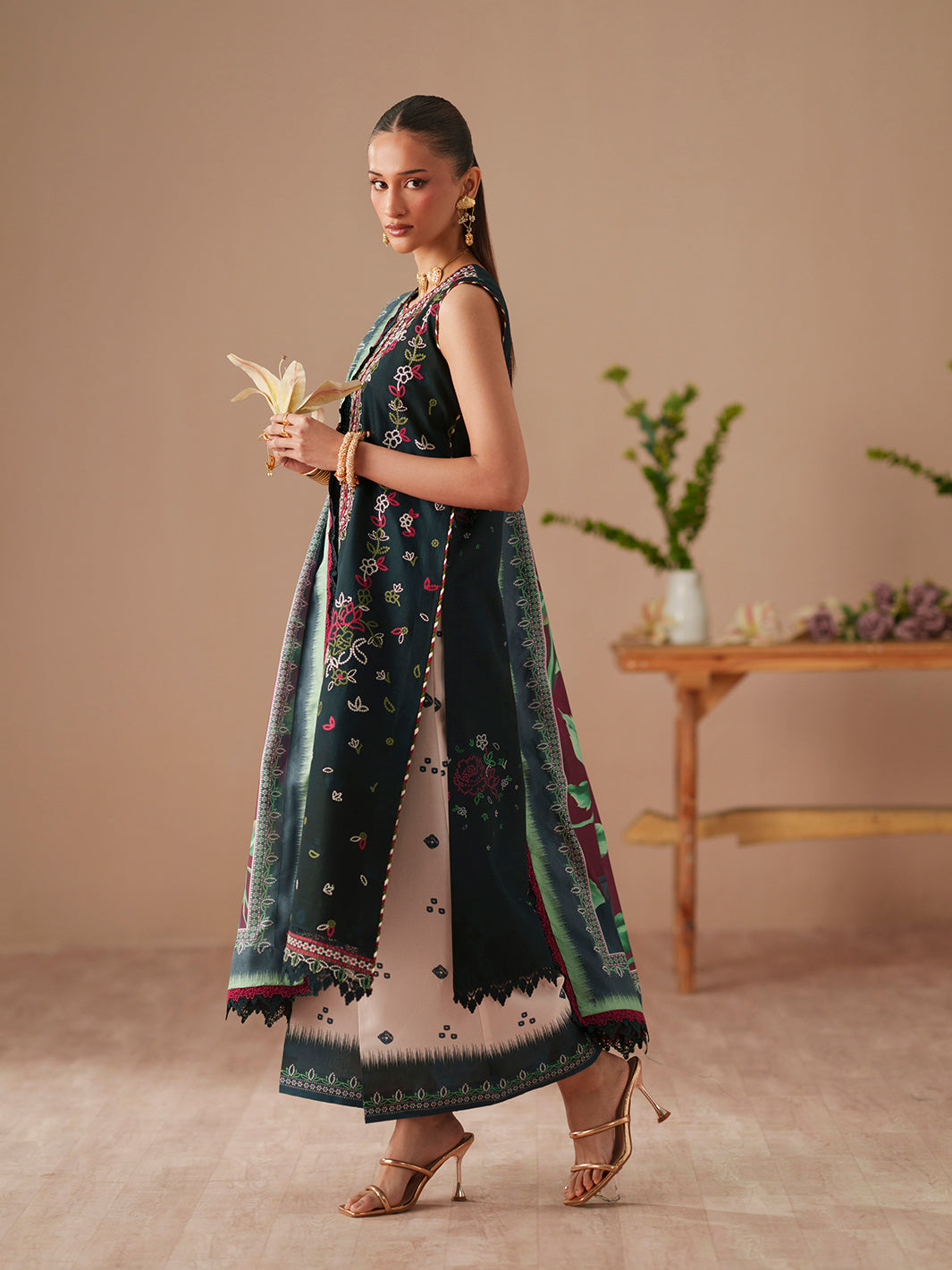 Bin Ilyas | Jojo Summer '26 | 81A | 3 PC Lawn - House Of Hania