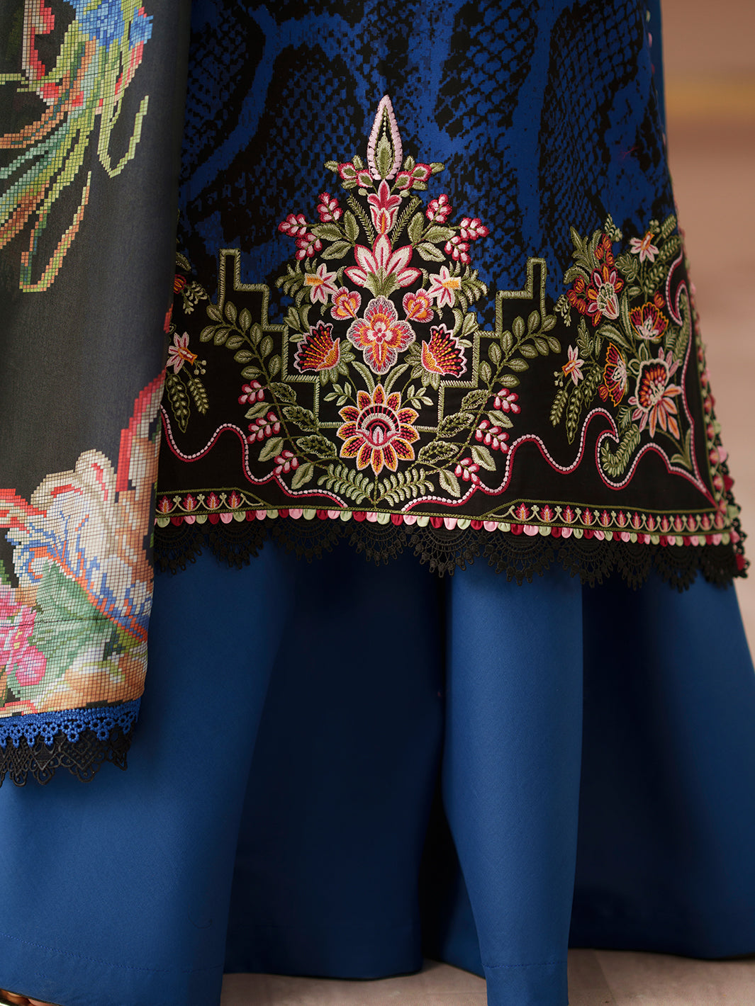 Bin Ilyas | Jojo Summer '26 | 83B | 3 PC Lawn - House Of Hania