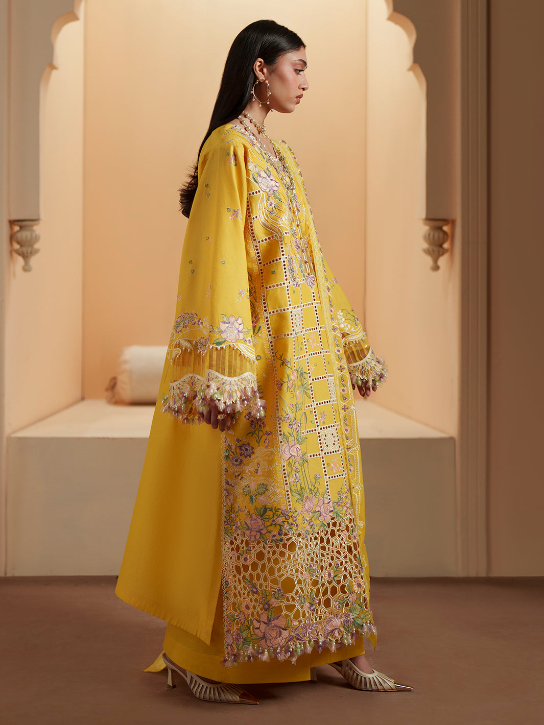 Bin Ilyas | Mashriq Luxury Lawn 26 | D-111-A - House Of Hania