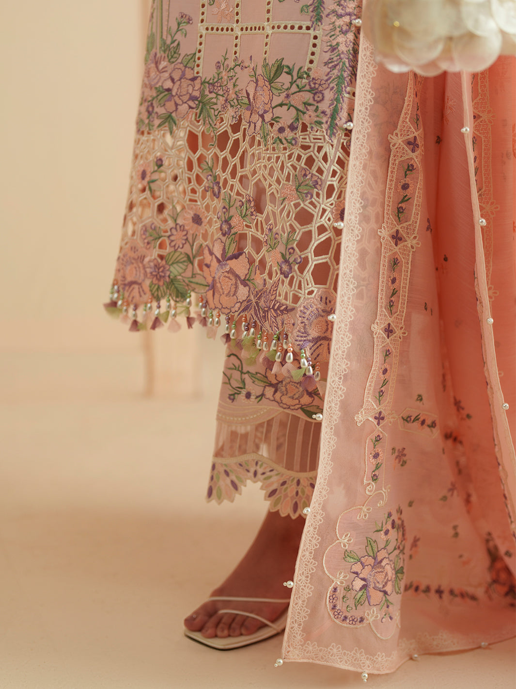 Bin Ilyas | Mashriq Luxury Lawn 26 | D-111-B - House Of Hania