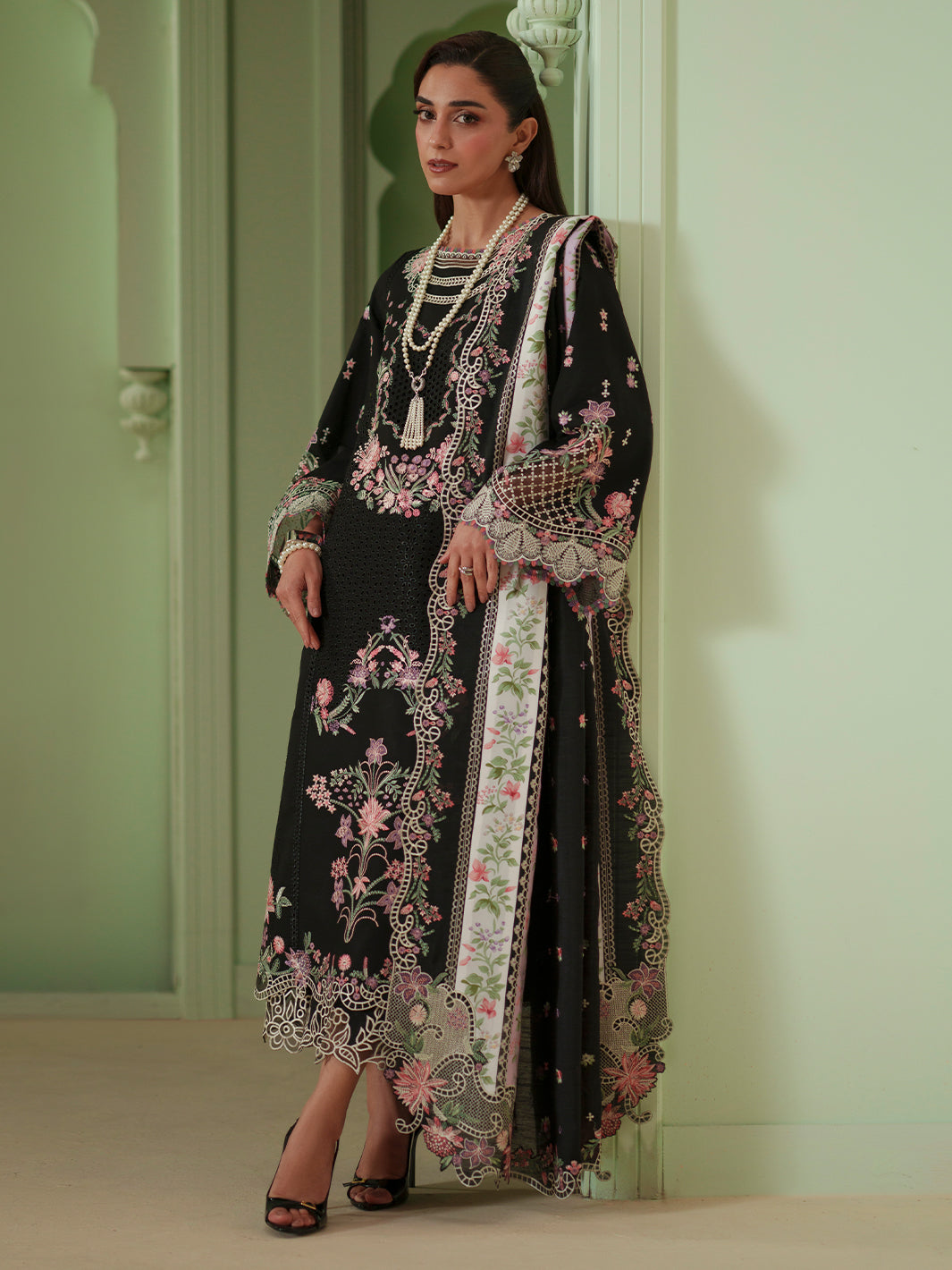 Bin Ilyas | Mashriq Luxury Lawn 26 | D-112-B - House Of Hania