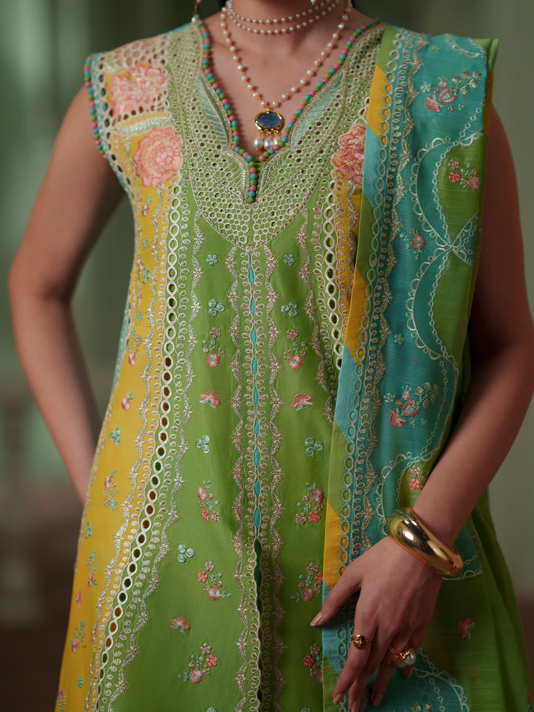 Bin Ilyas | Mashriq Luxury Lawn 26 | D-114-A - House Of Hania
