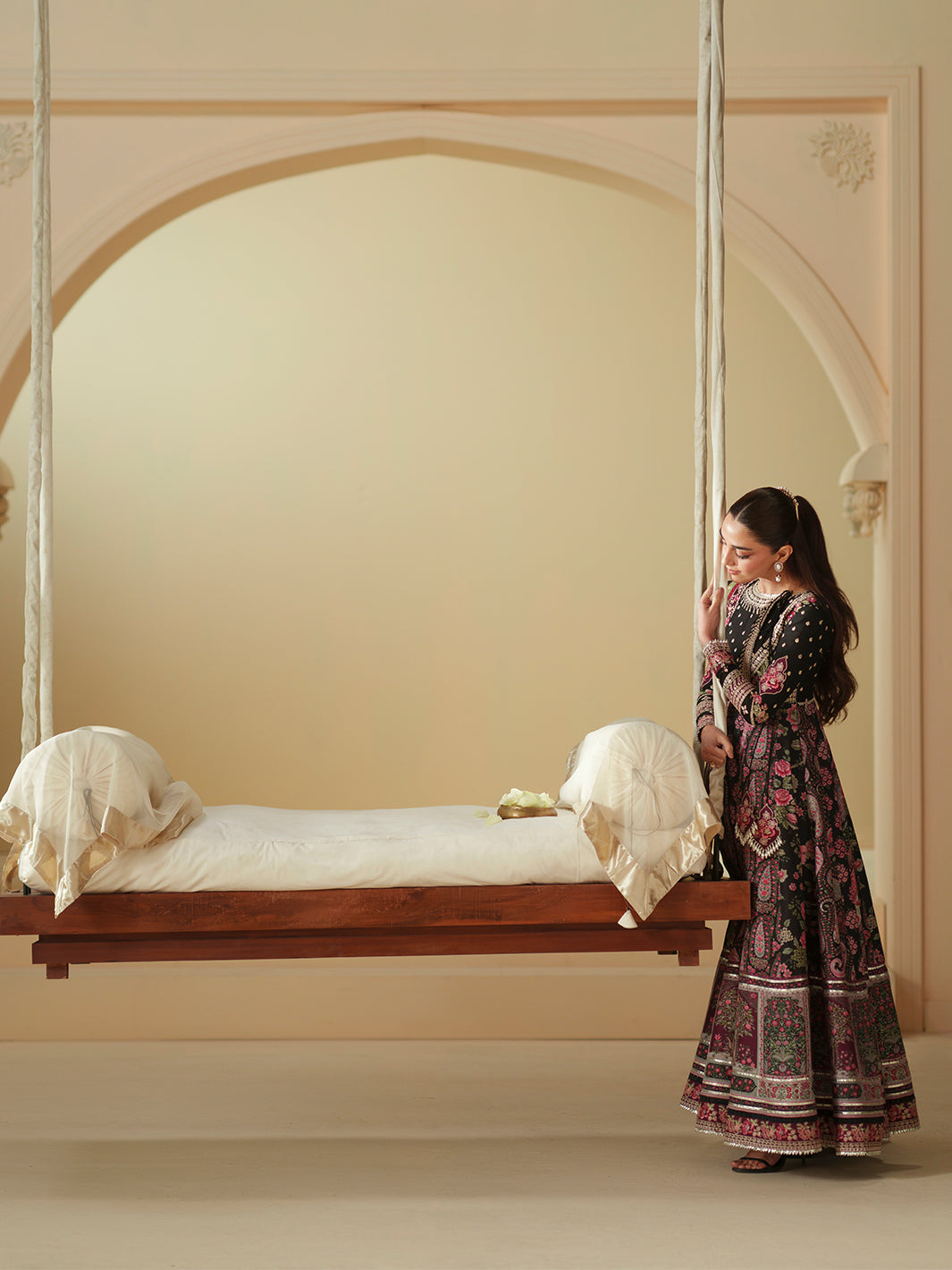 Bin Ilyas | Mashriq Luxury Lawn 26 | D-115-B - House Of Hania