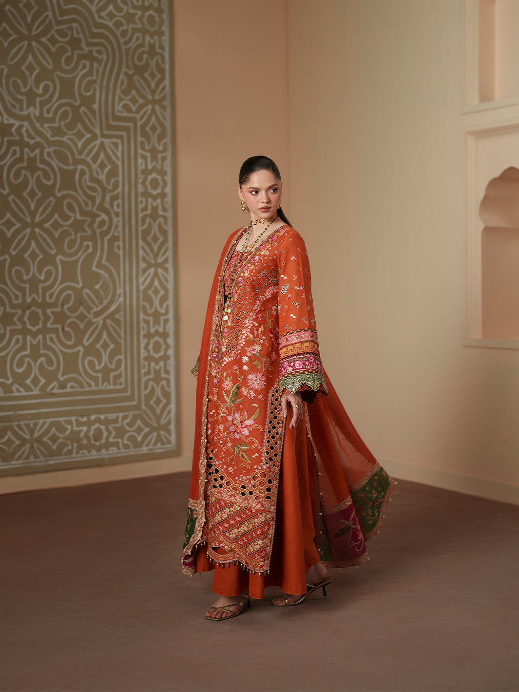 Bin Ilyas | Mashriq Luxury Lawn 26 | D-116-A - House Of Hania