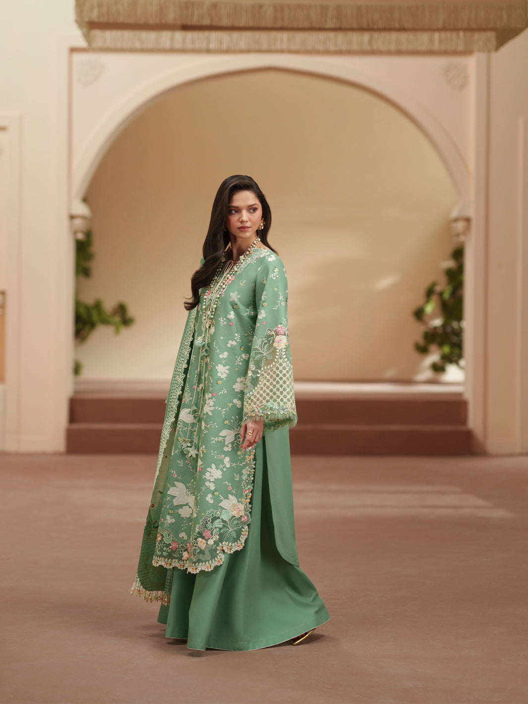 Bin Ilyas | Mashriq Luxury Lawn 26 | D-117-A - House Of Hania