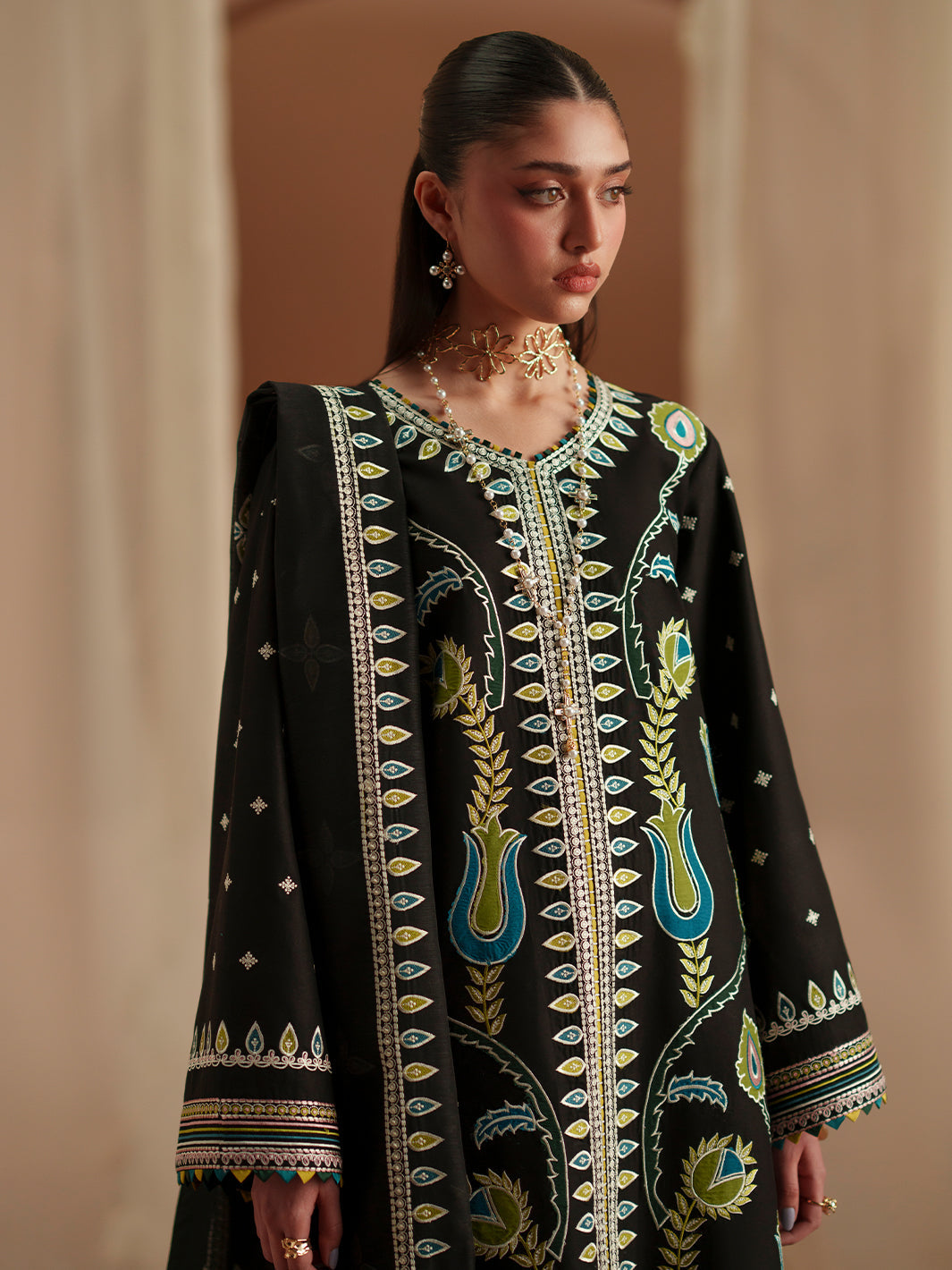Bin Ilyas | Mashriq Luxury Lawn 26 | D-118-B - House Of Hania