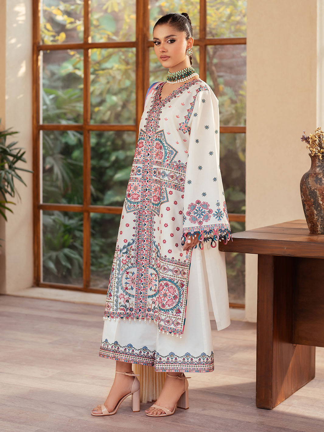 Bin Ilyas | Mehroze Luxury Lawn 25 | 92 - A - House Of Hania