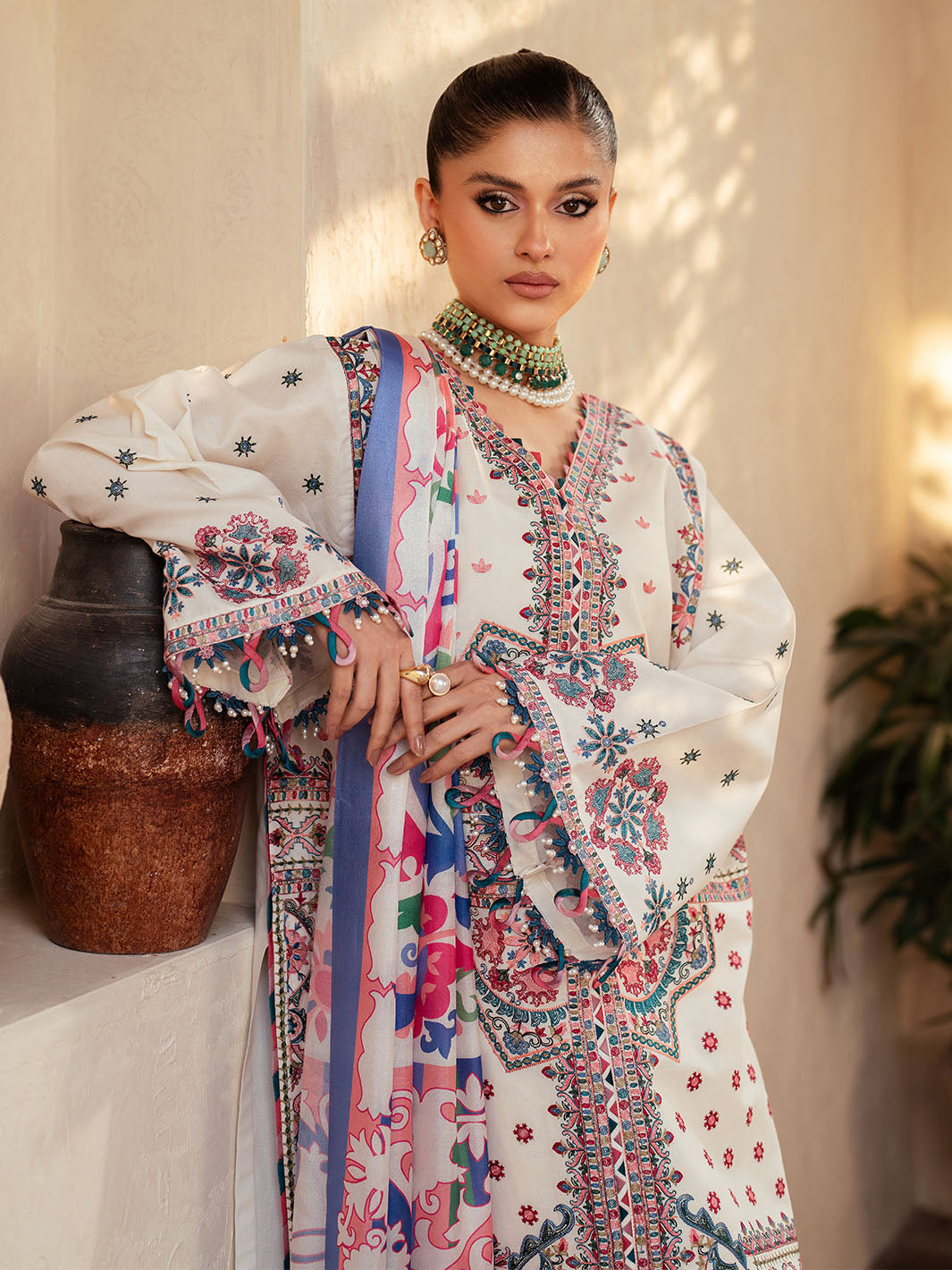 Bin Ilyas | Mehroze Luxury Lawn 25 | 92 - A - House Of Hania