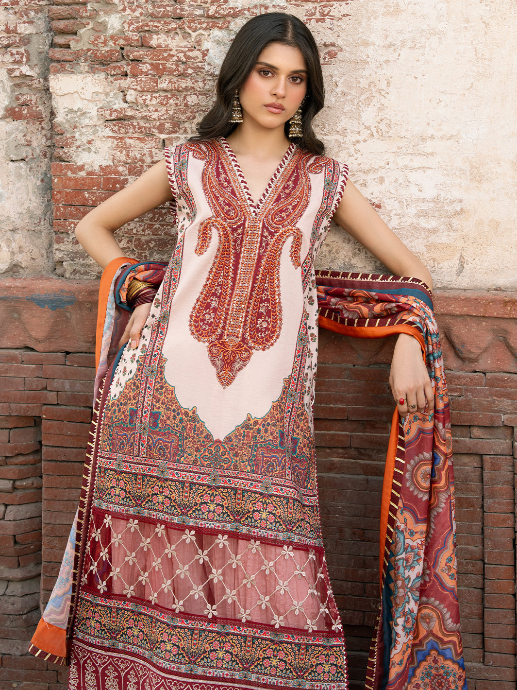 Bin Ilyas | Naqsh Naaz Luxury Lawn 25 | 2083 - A - House Of Hania