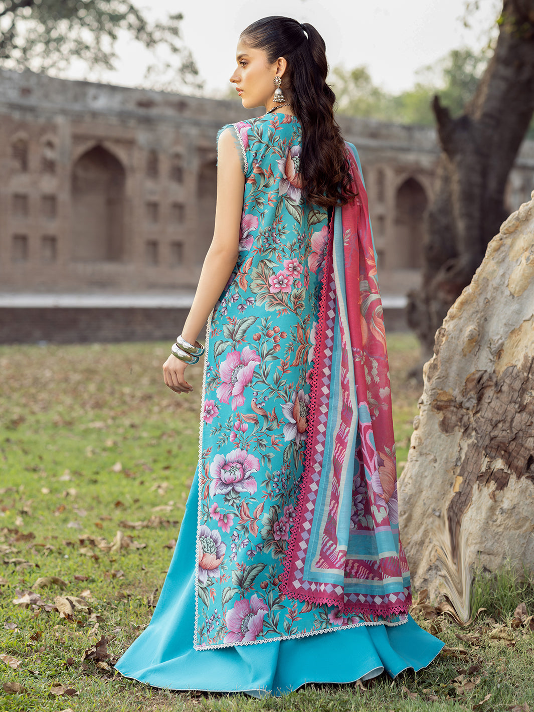 Bin Ilyas | Naqsh Naaz Luxury Lawn 25 | 2085 - B - House Of Hania