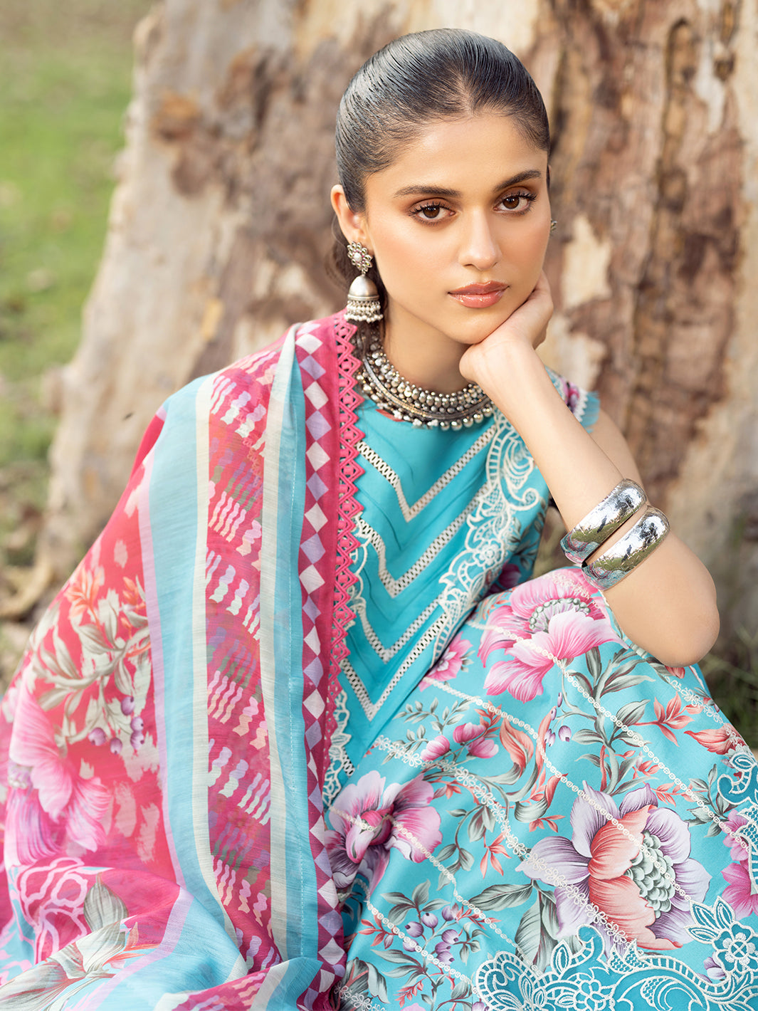 Bin Ilyas | Naqsh Naaz Luxury Lawn 25 | 2085 - B - House Of Hania