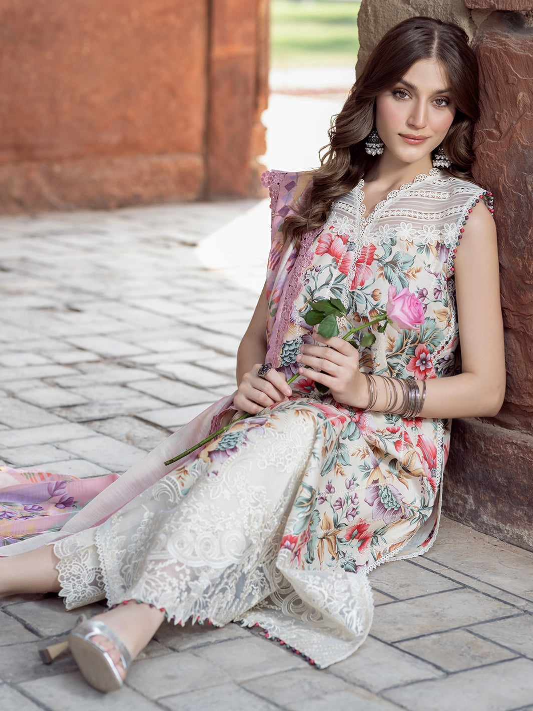 Bin Ilyas | Naqsh Naaz Luxury Lawn 25 | 2085 - C - House Of Hania