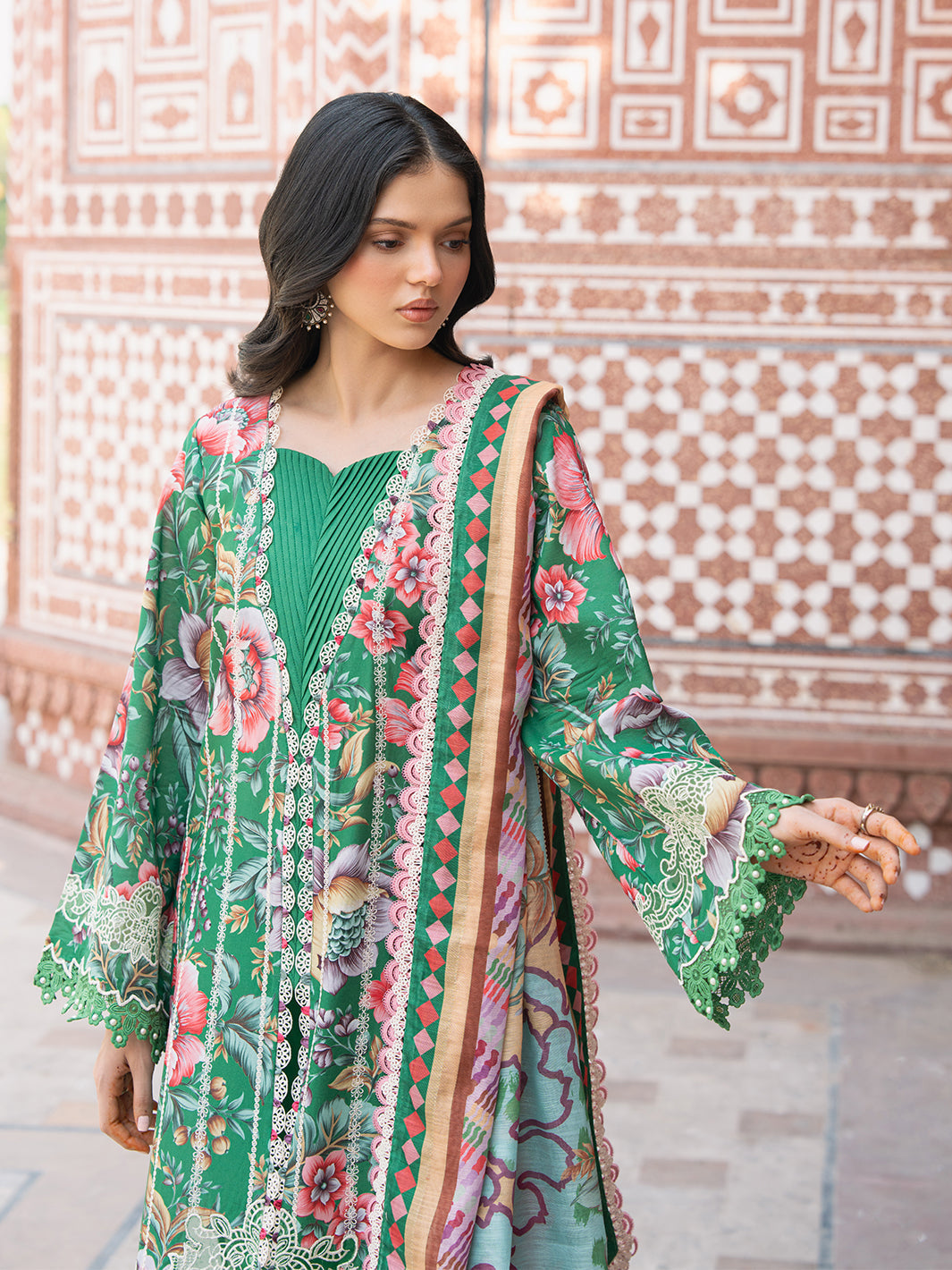 Bin Ilyas | Naqsh Naaz Luxury Lawn 25 | 2085 - D - House Of Hania
