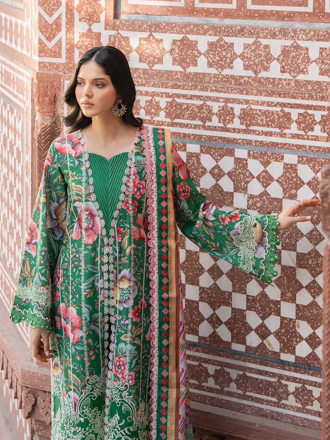 Bin Ilyas | Naqsh Naaz Luxury Lawn 25 | 2085 - D - House Of Hania