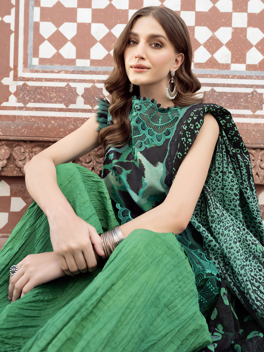 Bin Ilyas | Naqsh Naaz Luxury Lawn 25 | 2086 - A - House Of Hania