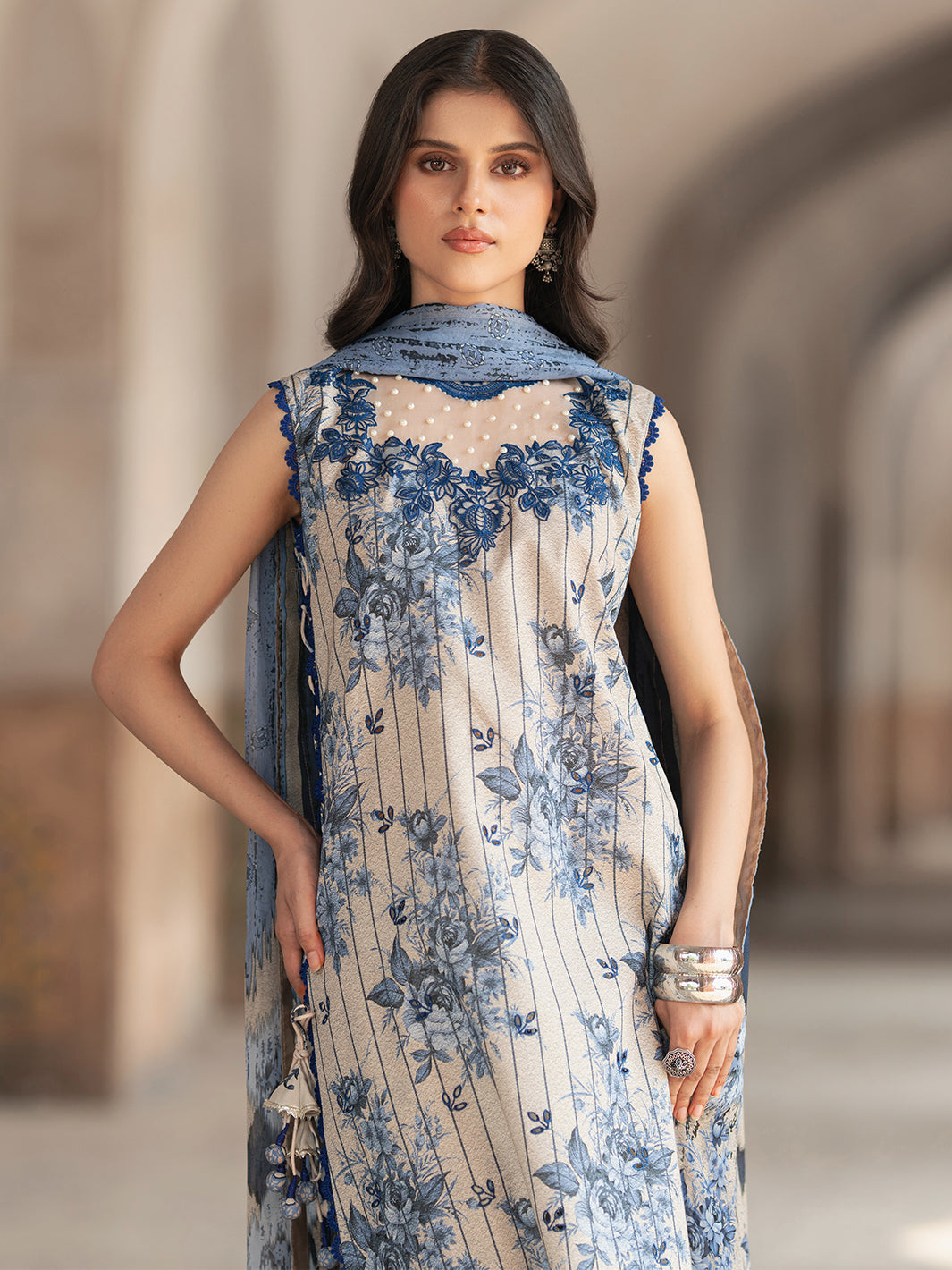 Bin Ilyas | Naqsh Naaz Luxury Lawn 25 | 2087 - A - House Of Hania