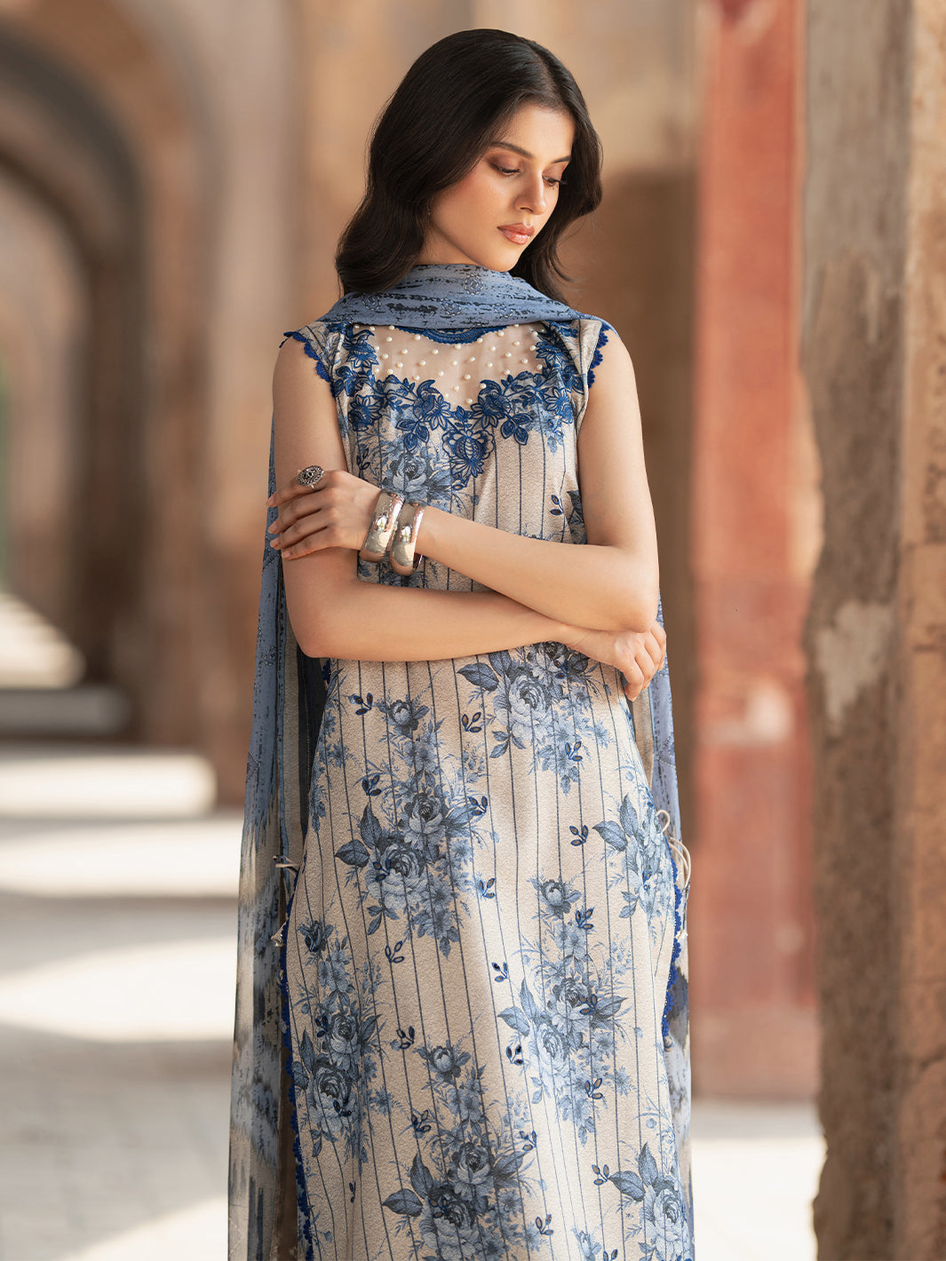 Bin Ilyas | Naqsh Naaz Luxury Lawn 25 | 2087 - A - House Of Hania